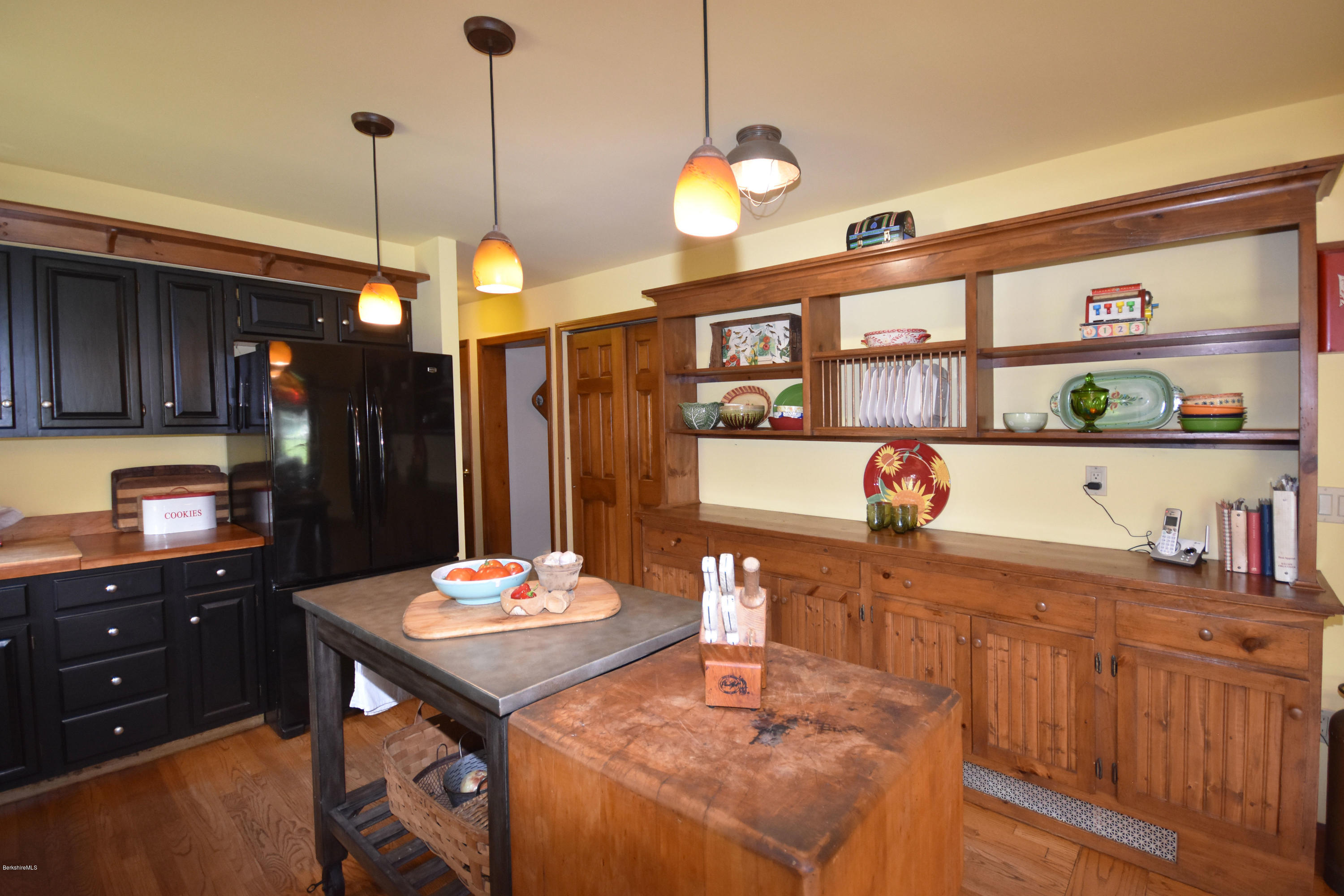 145 Melbourne Road Pittsfield, MA 01201 - Photo 10 of 55 Kitchen