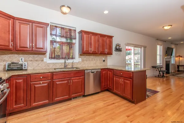 $3,250 | 106 Balsam Way, Clifton Park, NY 12065
