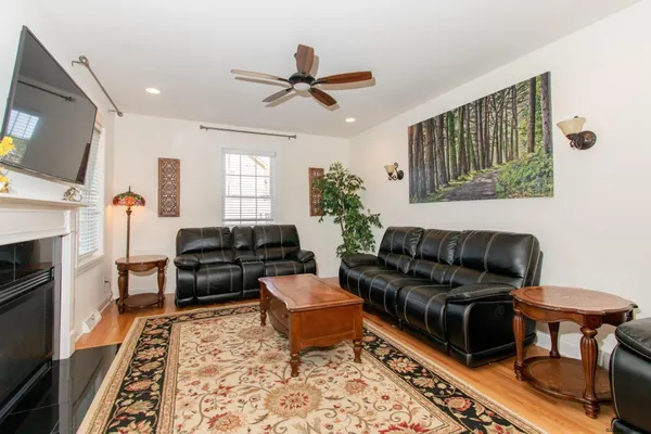 $3,250 | 106 Balsam Way, Clifton Park, NY 12065