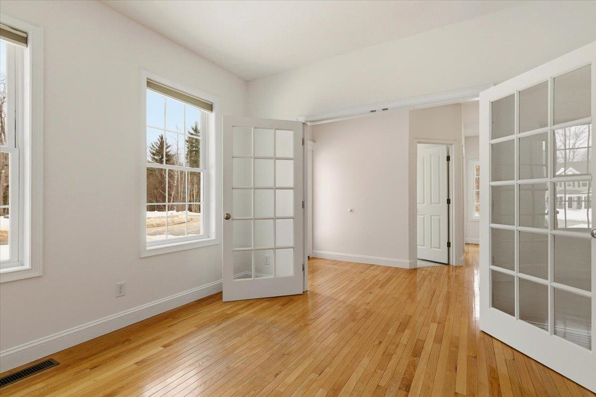 11 Gable Drive Epping, NH 03042 - Photo 15 of 48