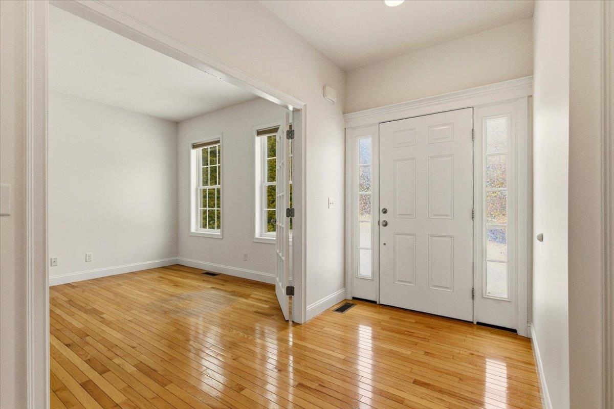 11 Gable Drive Epping, NH 03042 - Photo 17 of 48