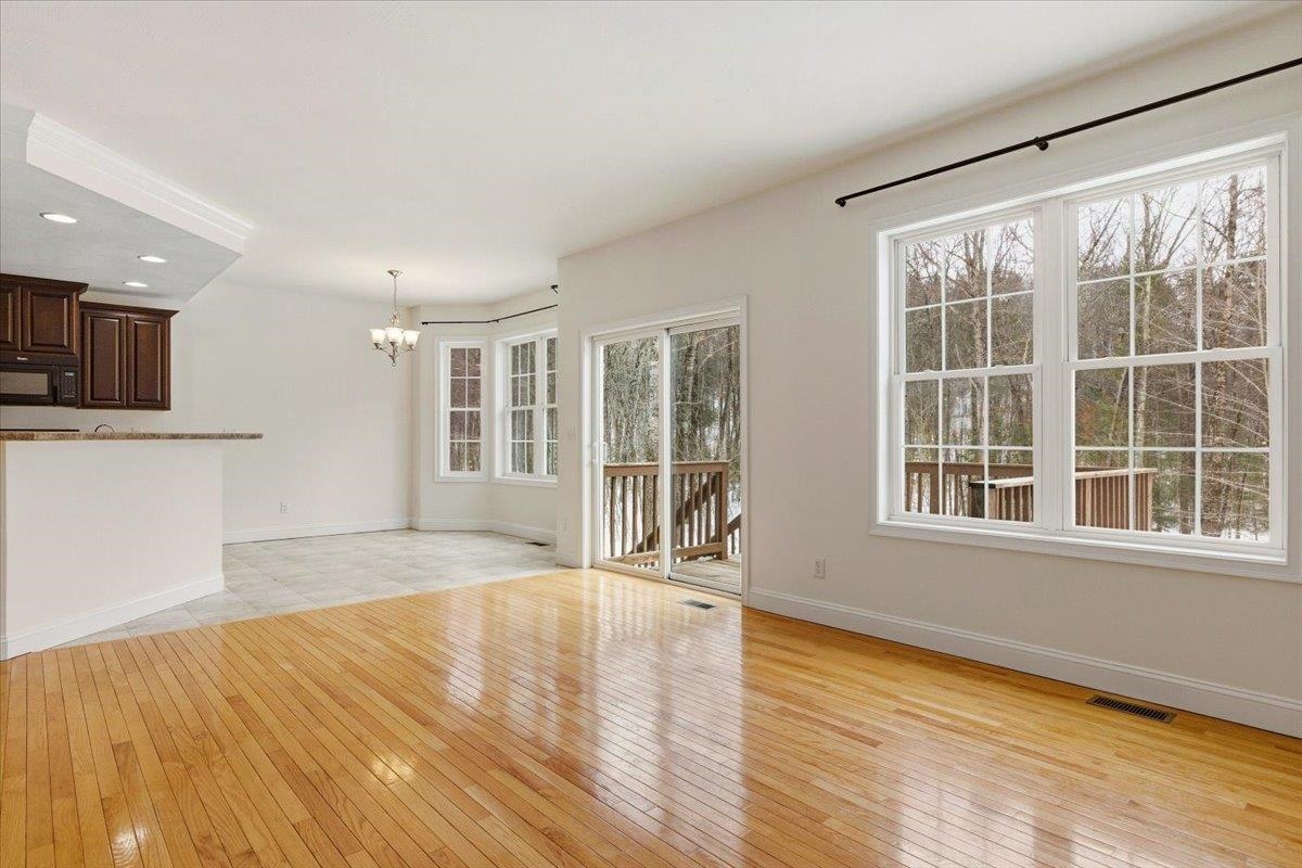 11 Gable Drive Epping, NH 03042 - Photo 3 of 48