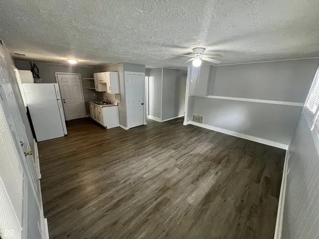 $950 | 2933 North Gladstone Avenue, Indianapolis, IN 46218