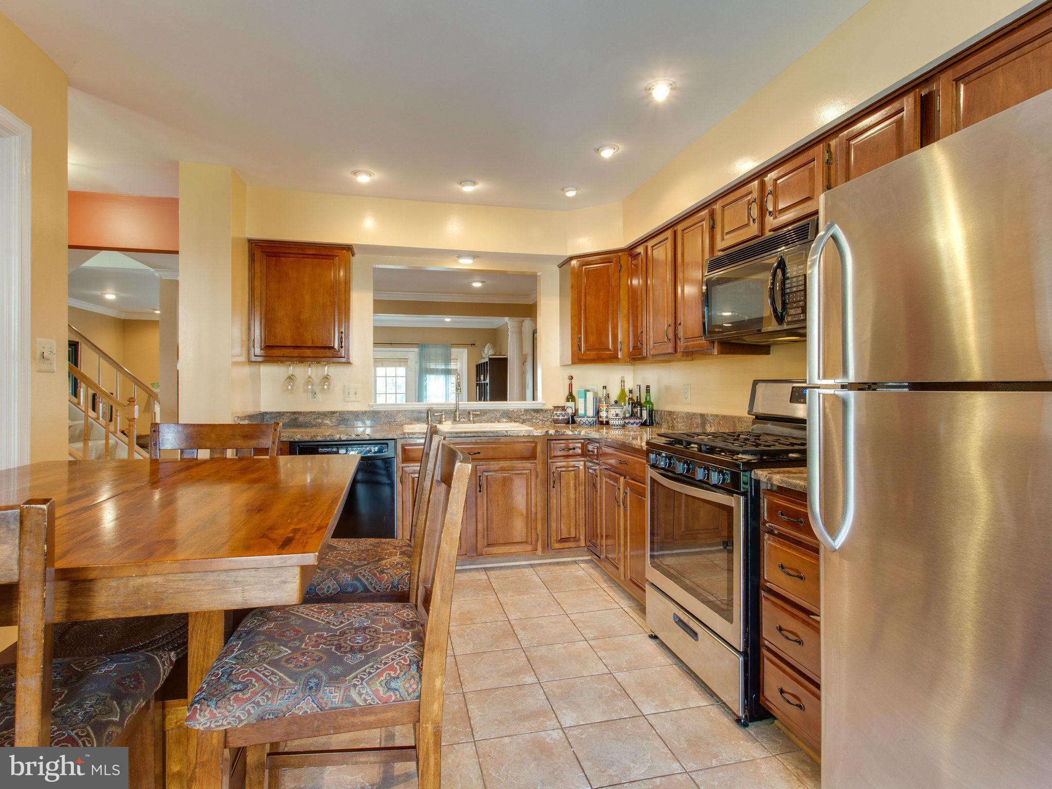 3788 Inverness Road Fairfax, VA 22033 - Photo 9 of 28 Kitchen