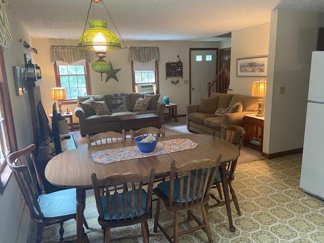 105 Schooner Lane Eastham, MA 02642 - Photo 5 of 21 IMG_3379