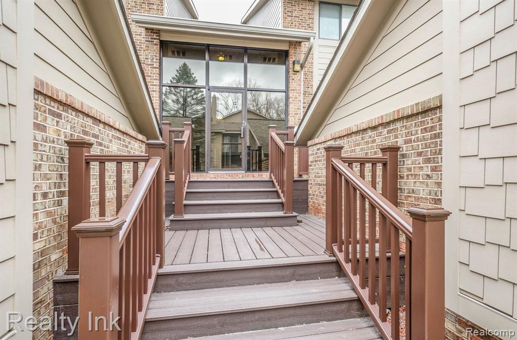 11841 Sycamore Road, Unit 37 Plymouth, MI 48170 - Photo 1 of 16