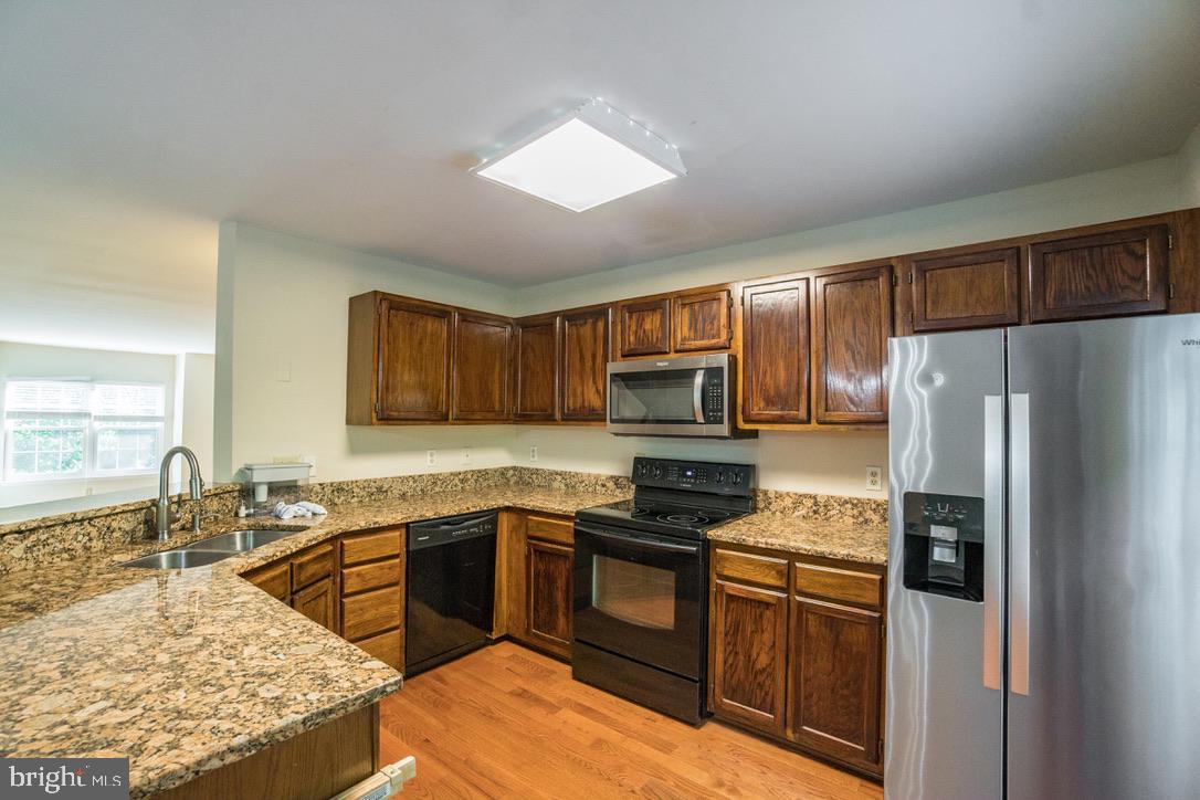 203 Crossing Road Fredericksburg, VA 22406 - Photo 8 of 22 Granite countertops