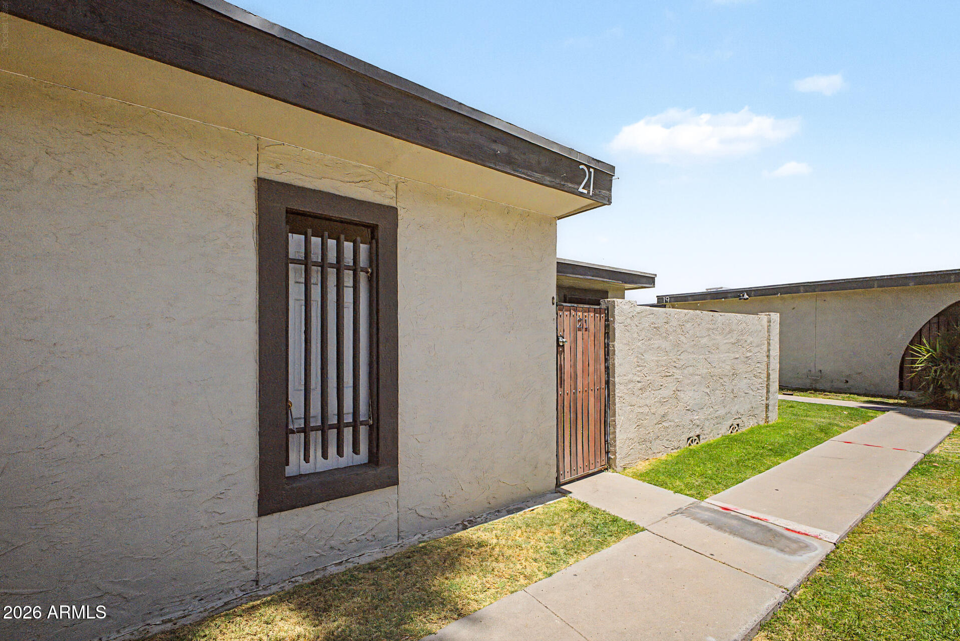 830 South Dobson Road, Unit 21 Mesa, AZ 85202 - Photo 2 of 21 02 - Dobson