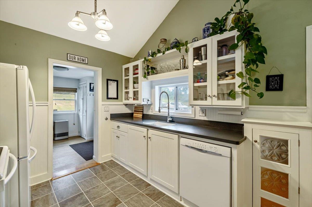 79 Hickory House Road St. Albans Town, VT 05468 - Photo 10 of 56