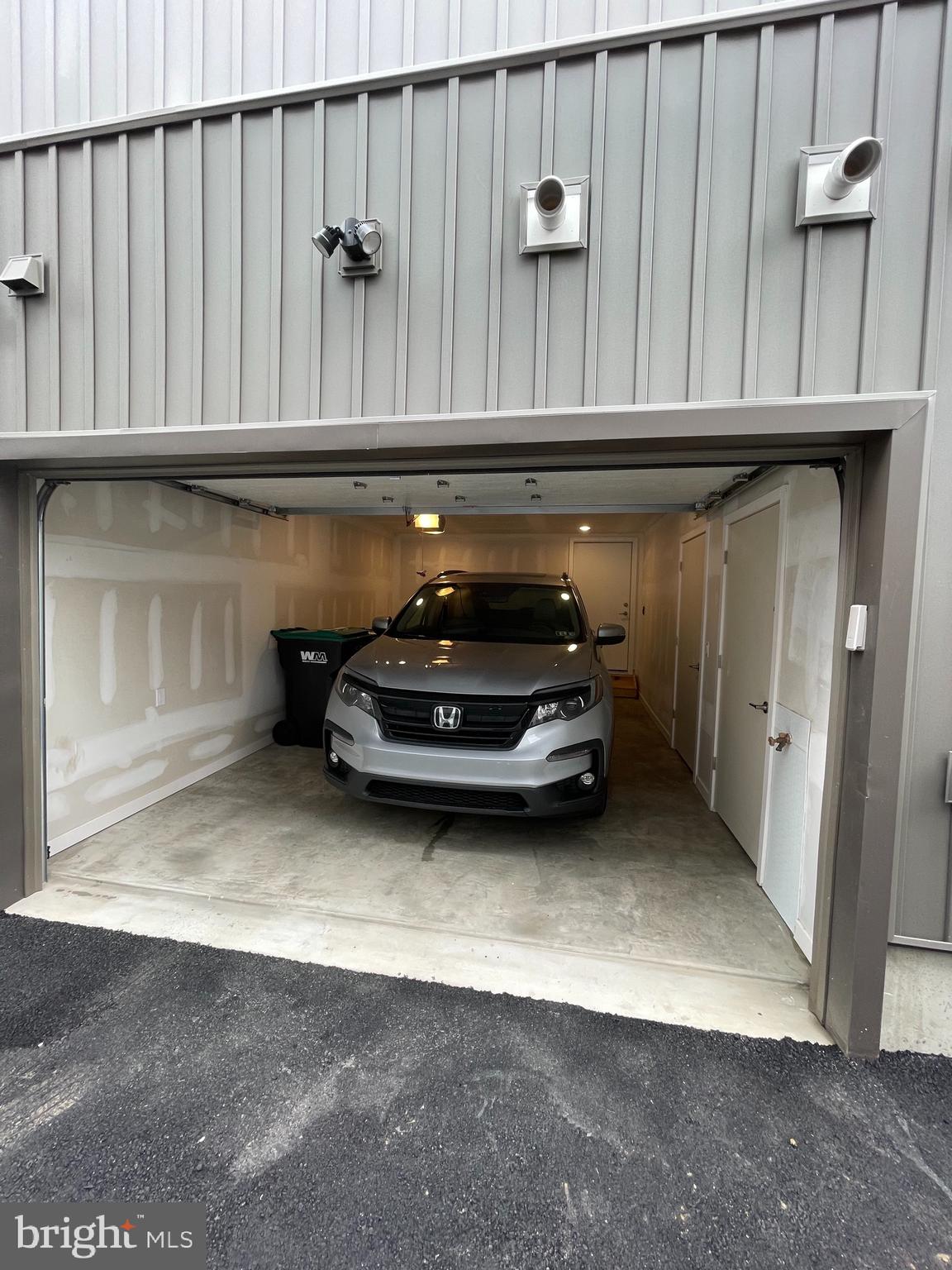 3125 Beachview Lane Philadelphia, PA 19125 - Photo 5 of 37 a car parked in a kitchen