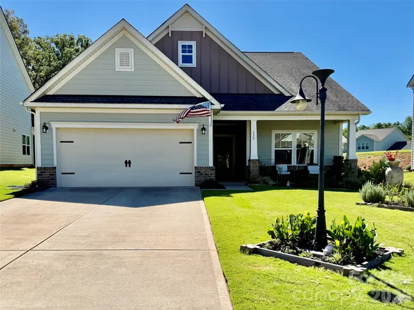 $415,000 | 177 Old Harbor Drive, Mount Gilead, NC 27306