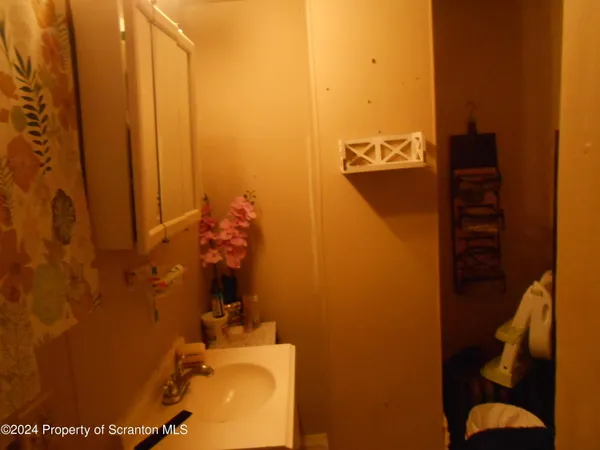 $360,000 | 439 Alder Street, Scranton, PA 18505