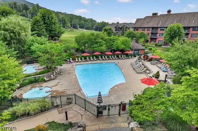 $399,900 | 200 Highway 94, Unit 314, Vernon, NJ 07462