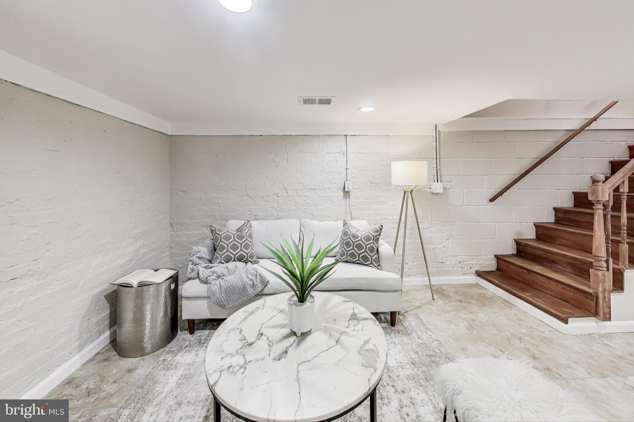 4301 Kansas Avenue Northwest Washington, DC 20011 - Photo 59 of 80 a view of entryway and hall