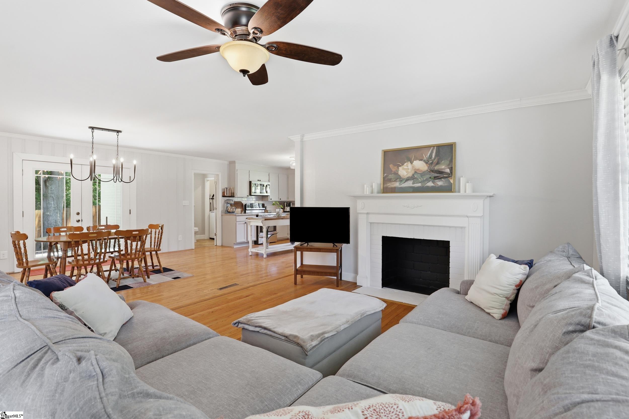 121 Endless Drive Greer, SC 29651 - Photo 4 of 47
