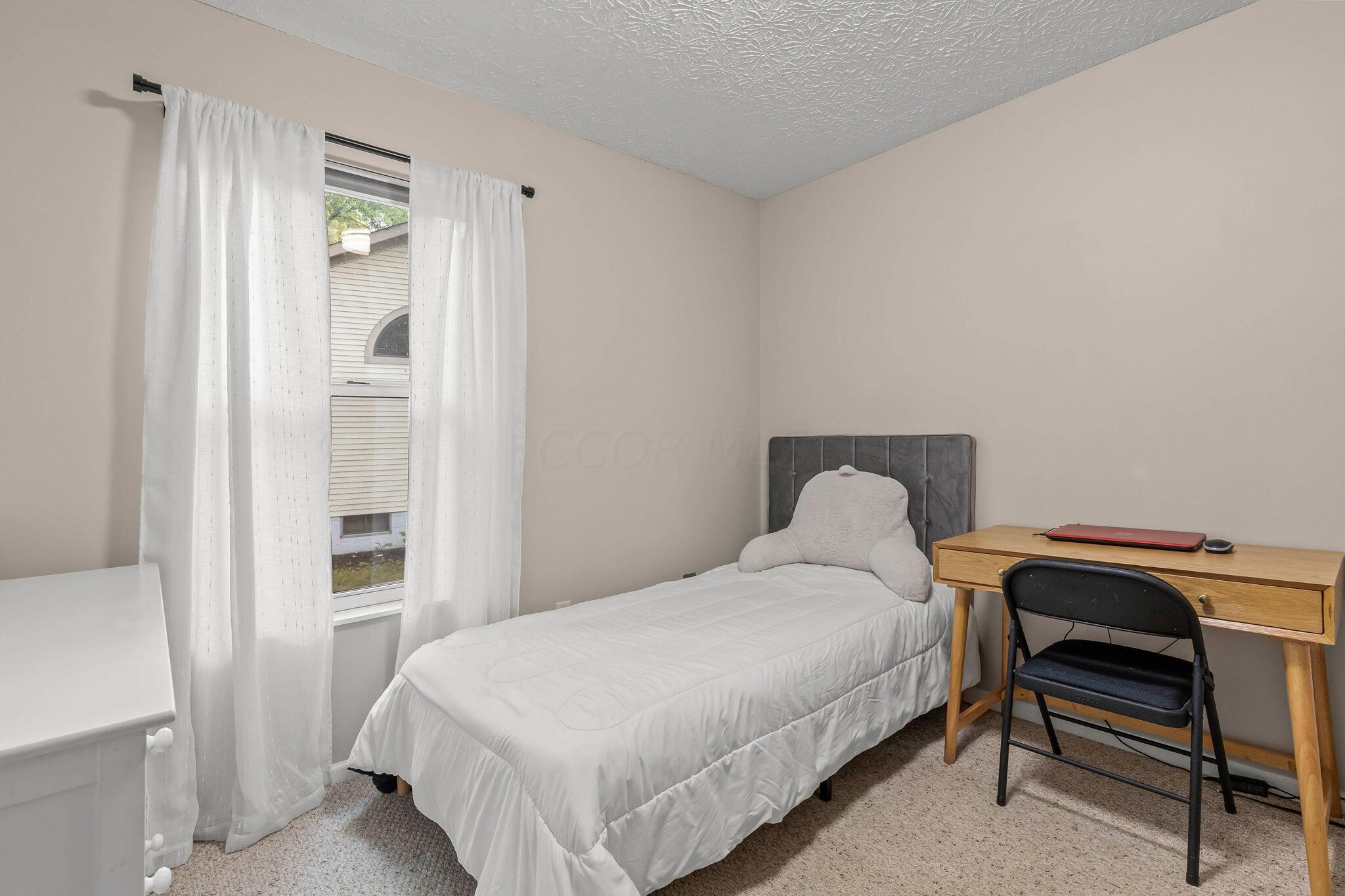 779 Lindenhaven Road Columbus, OH 43230 - Photo 17 of 33 Bedroom Two