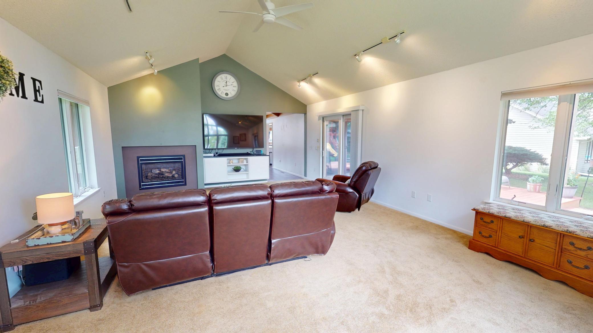 2404 8th Avenue Southwest Austin, MN 55912 - Photo 24 of 94