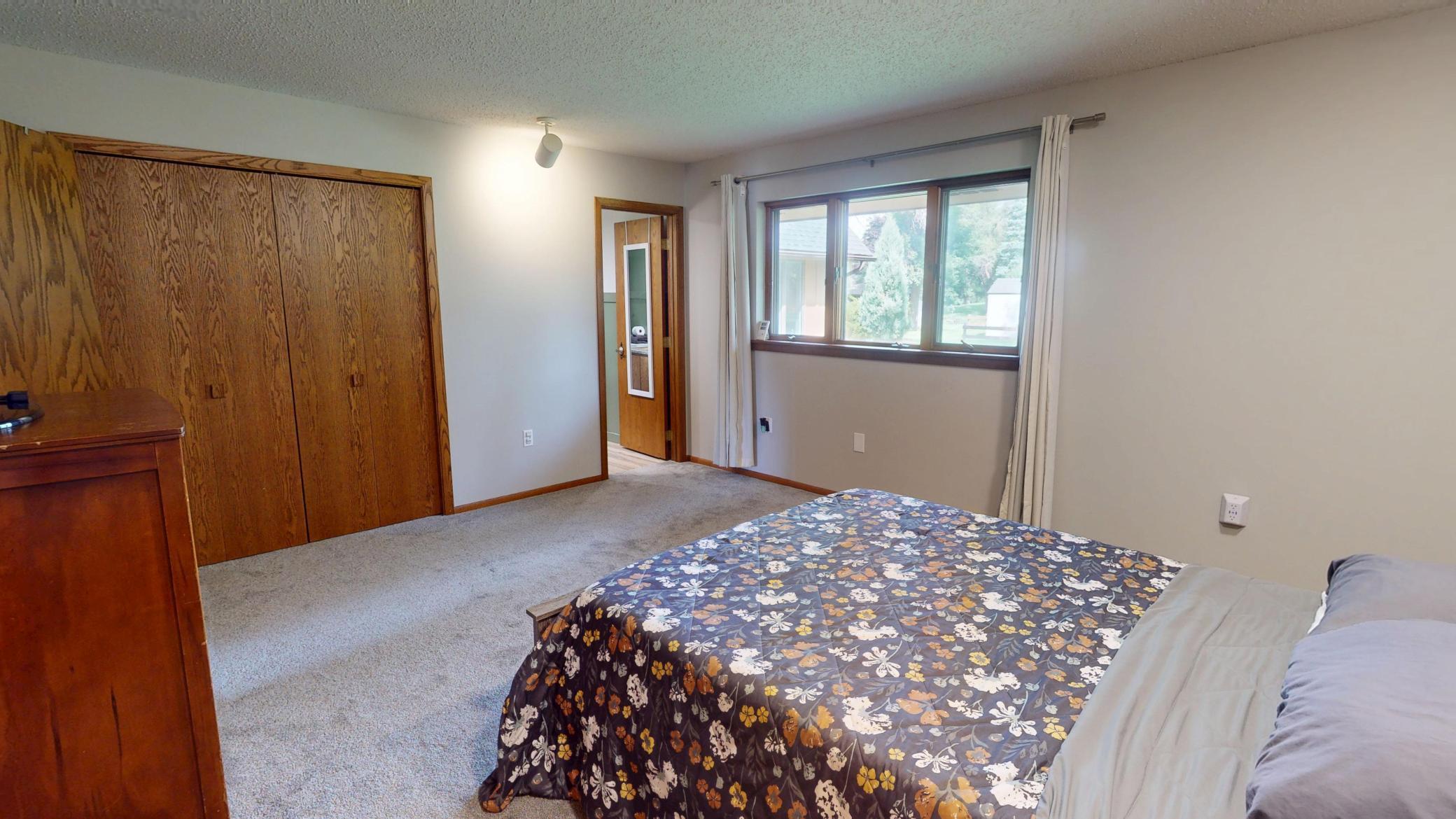 2404 8th Avenue Southwest Austin, MN 55912 - Photo 40 of 94