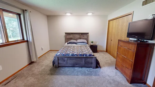 $399,900 | 2404 8th Avenue Southwest, Austin, MN 55912