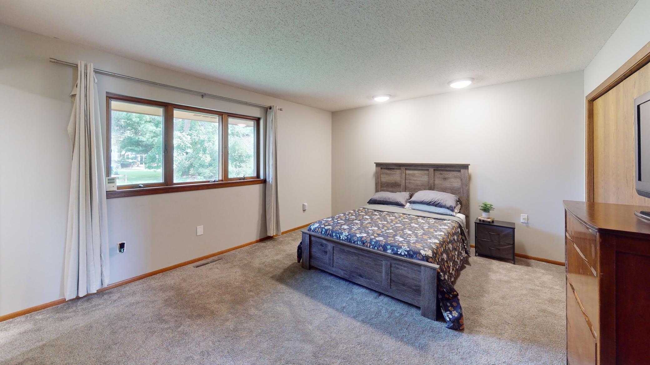 2404 8th Avenue Southwest Austin, MN 55912 - Photo 42 of 94