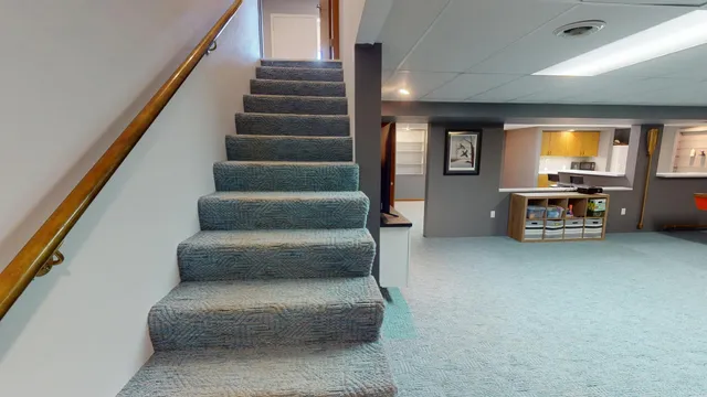 $399,900 | 2404 8th Avenue Southwest, Austin, MN 55912