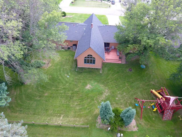 $399,900 | 2404 8th Avenue Southwest, Austin, MN 55912