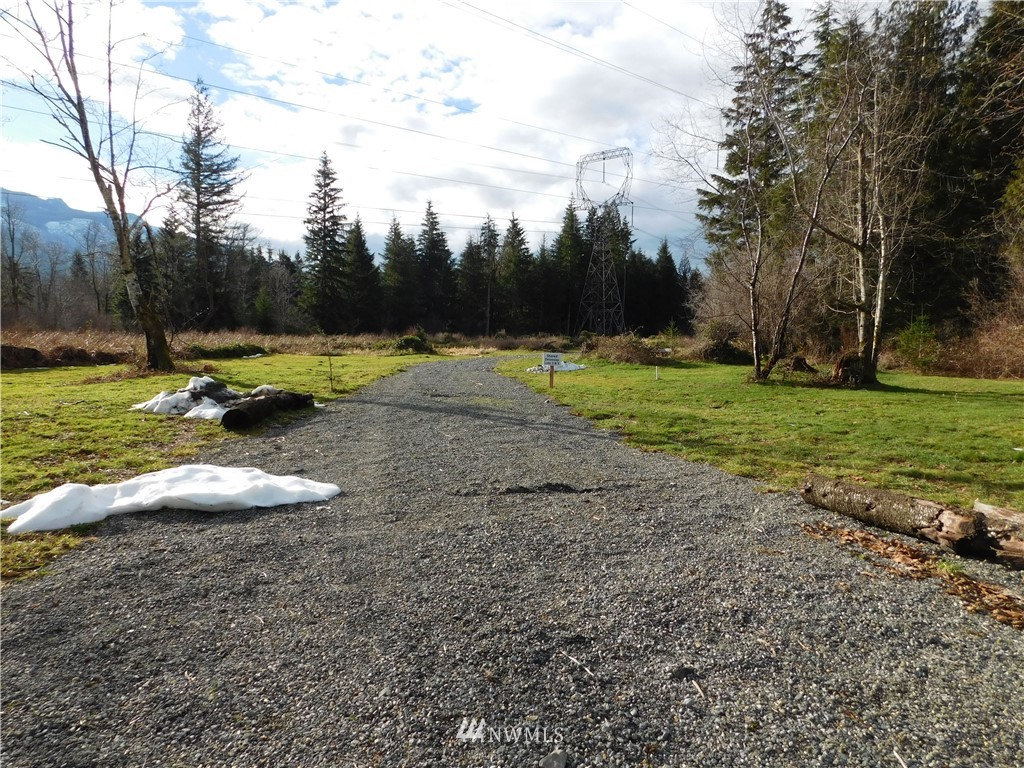 15524 May Creek Road Gold Bar, WA 98251 - Photo 27 of 36 a view of a park with large trees