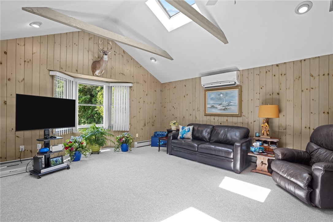 112 County Road Barrington, RI 02806 - Photo 13 of 44