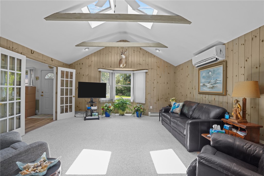 112 County Road Barrington, RI 02806 - Photo 14 of 44