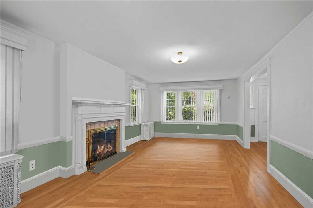 112 County Road Barrington, RI 02806 - Photo 17 of 44