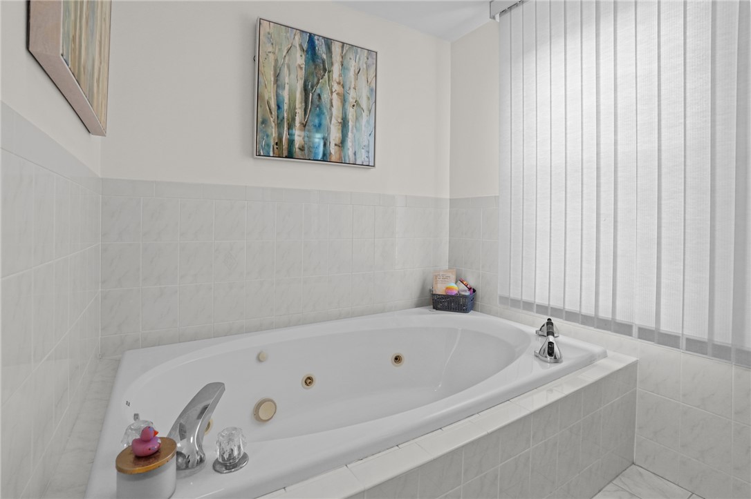 112 County Road Barrington, RI 02806 - Photo 24 of 44