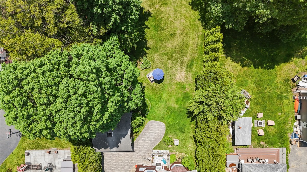 112 County Road Barrington, RI 02806 - Photo 3 of 44