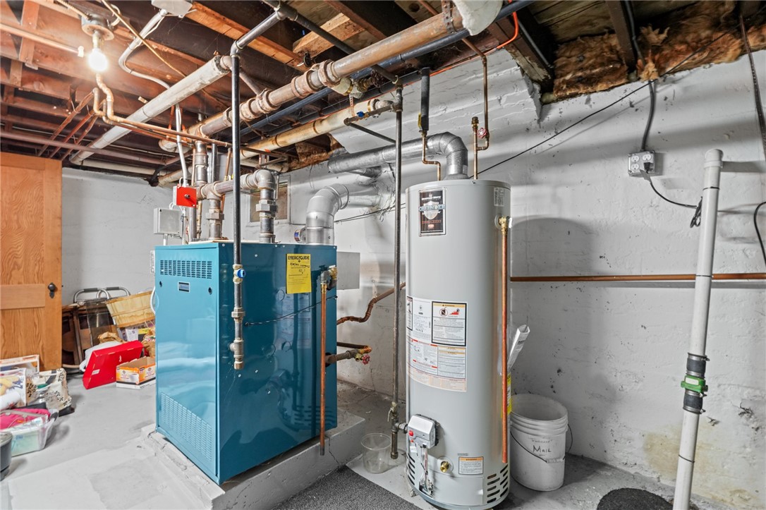 112 County Road Barrington, RI 02806 - Photo 35 of 44