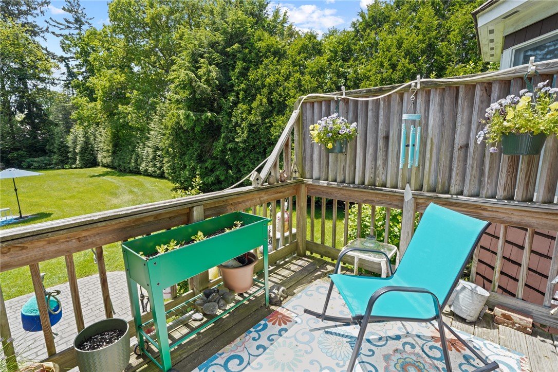 112 County Road Barrington, RI 02806 - Photo 36 of 44