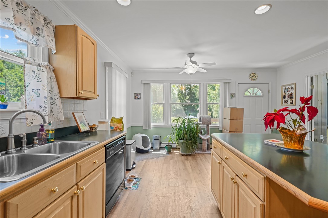 112 County Road Barrington, RI 02806 - Photo 9 of 44