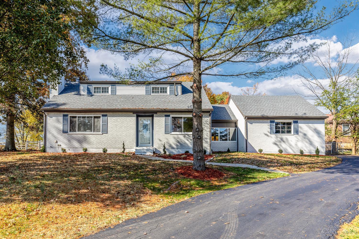 471 Anderson Ferry Road Cincinnati, OH 45238 - Photo 1 of 41