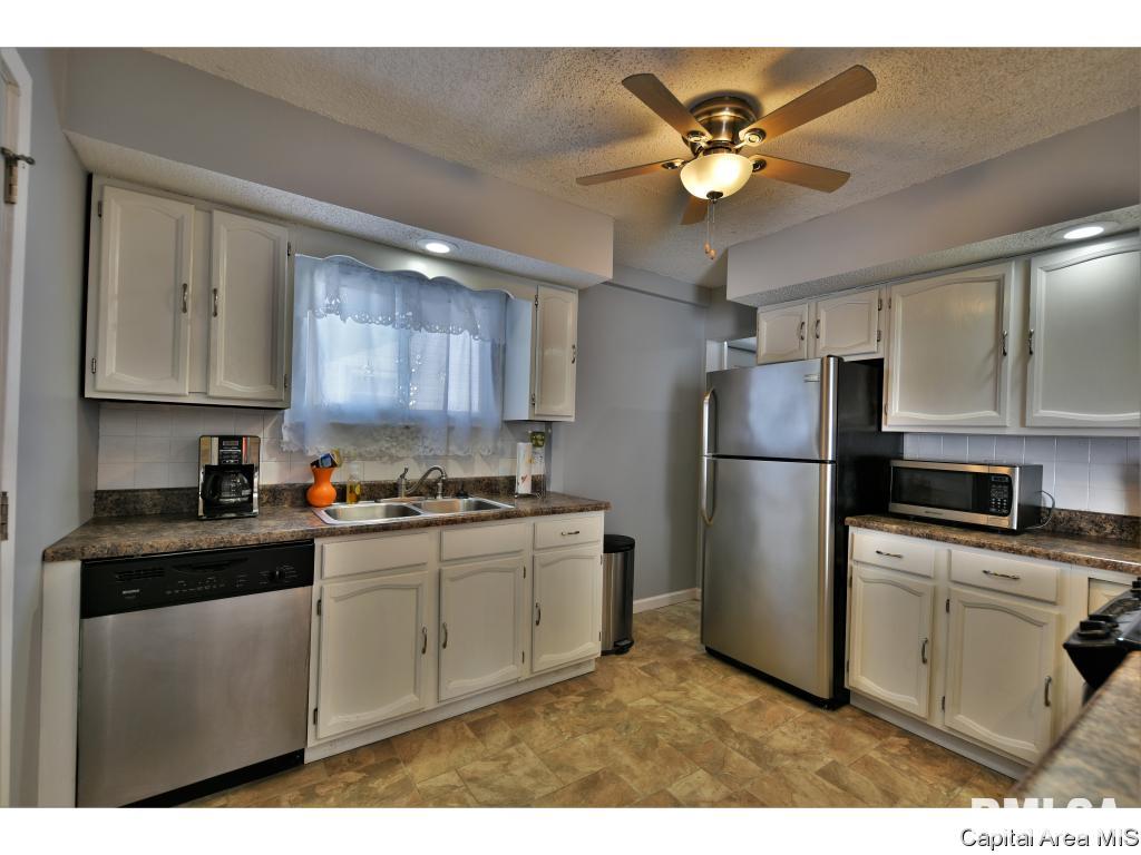 1816 North 20th Street Springfield, IL 62702 - Photo 14 of 30