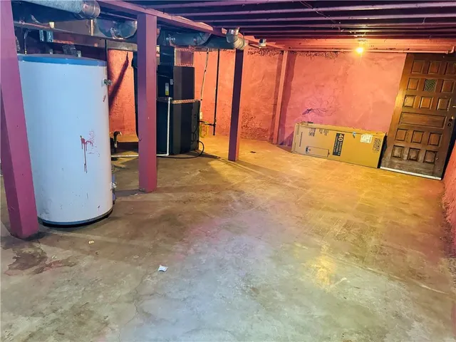 $170,000 | 1024 Elmwood Avenue, Kansas City, MO 64127