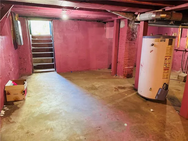 $170,000 | 1024 Elmwood Avenue, Kansas City, MO 64127