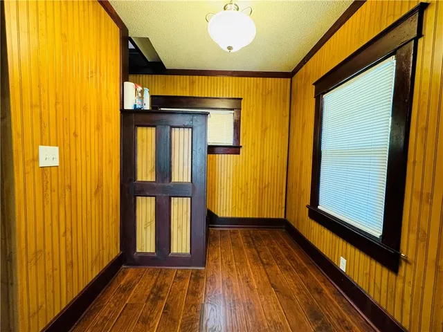 $170,000 | 1024 Elmwood Avenue, Kansas City, MO 64127