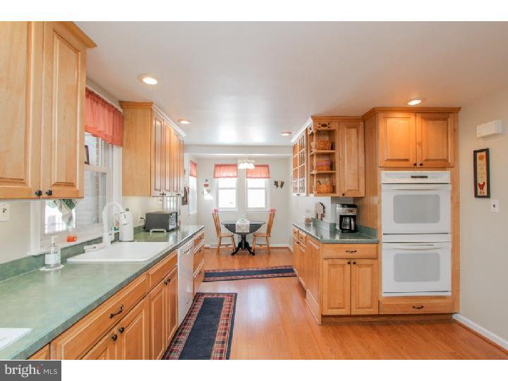 310 Kent Road Broomall, PA 19008 - Photo 2 of 24 Kitchen