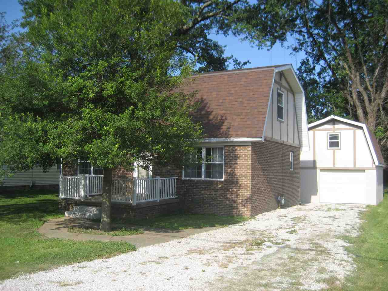1905 South Red Bank Road Evansville, IN 47712 - Photo 1 of 21 Gallery Image 1