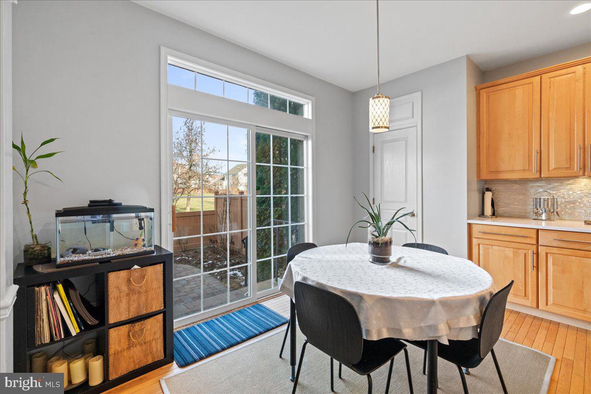 33 Maidenhead Road Princeton, NJ 08540 - Photo 11 of 25 Breakfast Area