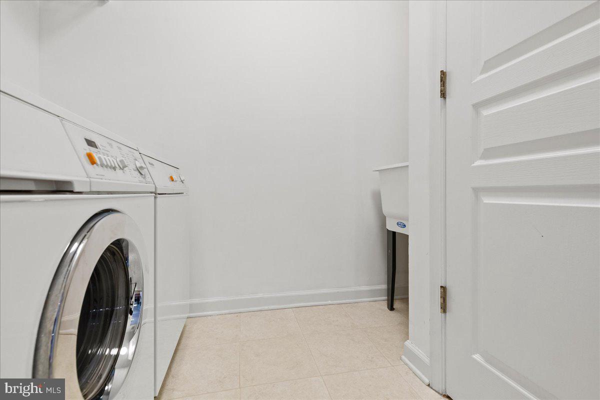 33 Maidenhead Road Princeton, NJ 08540 - Photo 12 of 25 Laundry on First Floor
