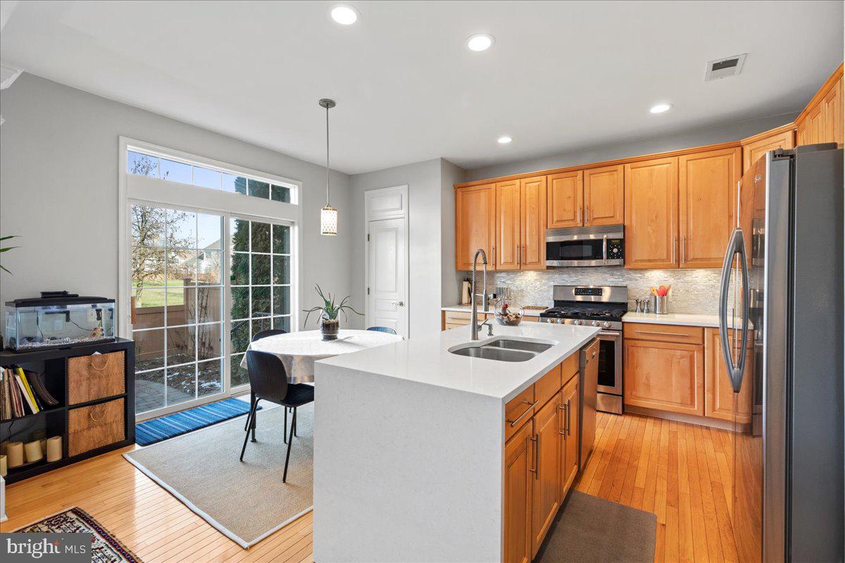 33 Maidenhead Road Princeton, NJ 08540 - Photo 9 of 25 Kitchen