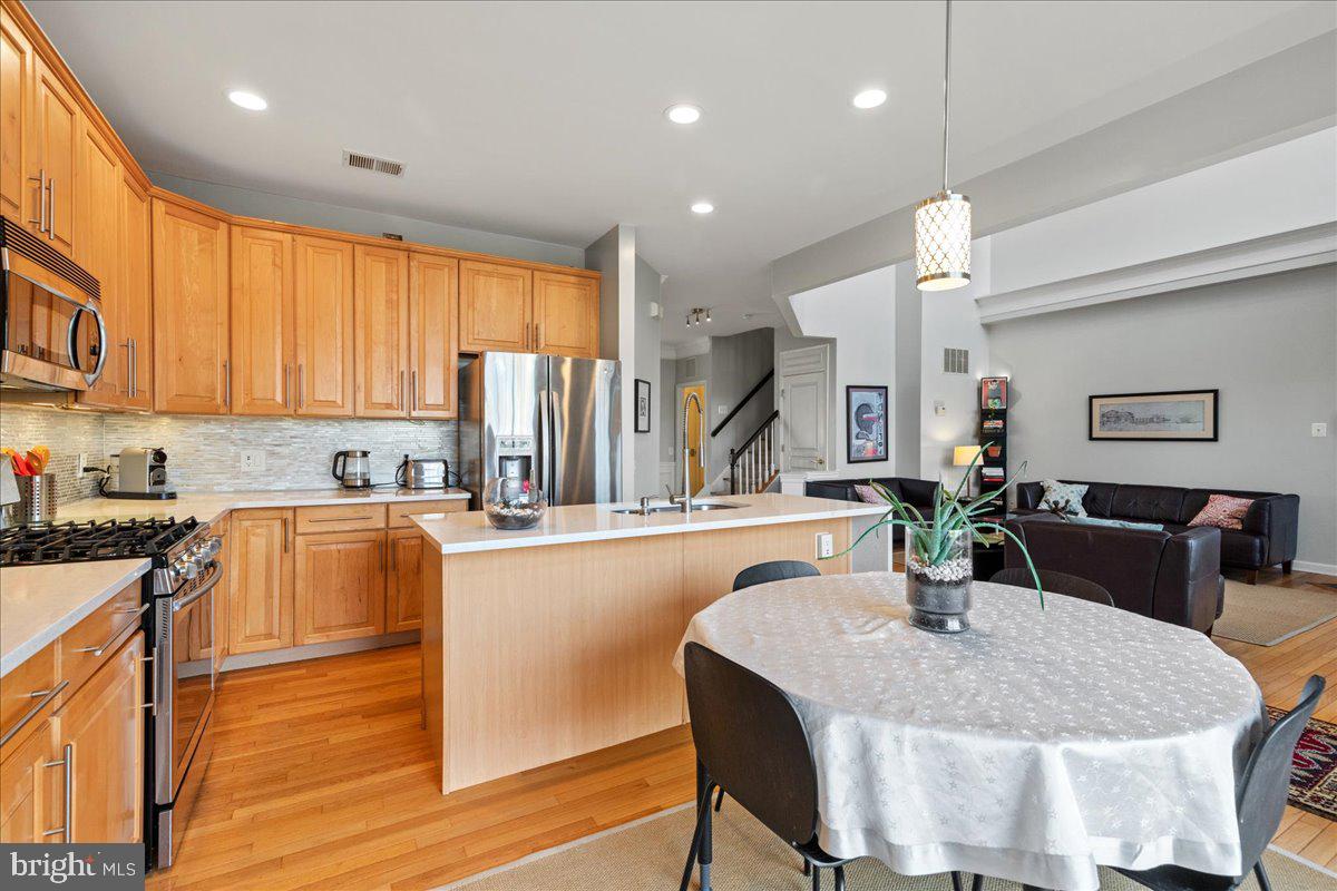 33 Maidenhead Road Princeton, NJ 08540 - Photo 10 of 25 Kitchen