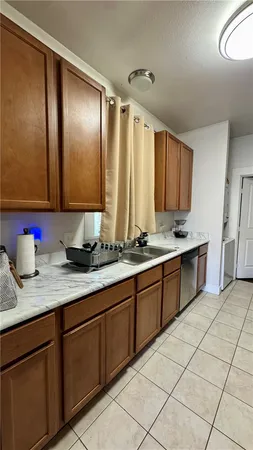 $1,300 | 409 East Pease Street, Bryan, TX 77803