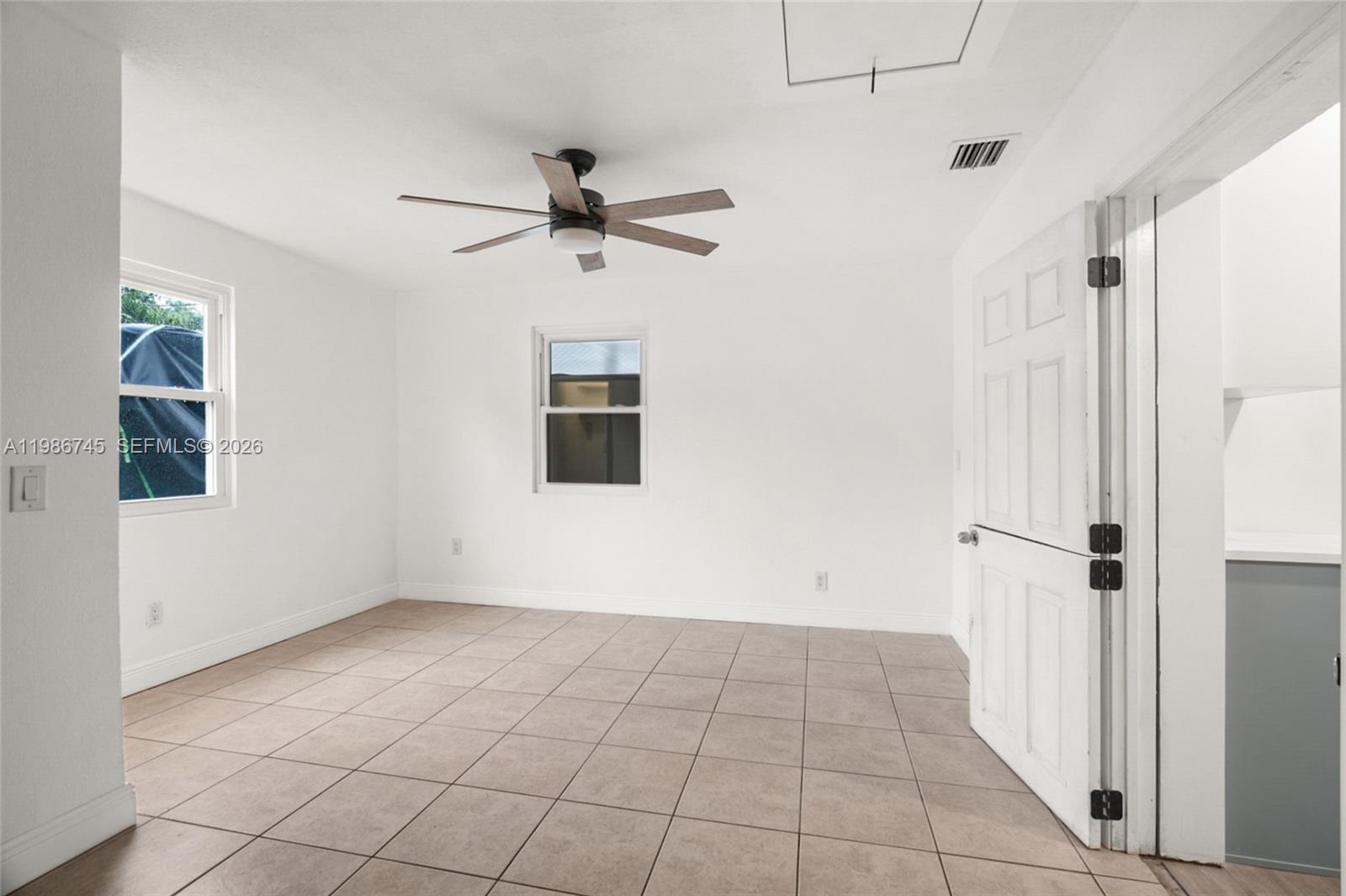 2810 Northeast 11th Terrace Pompano Beach, FL 33064 - Photo 13 of 33