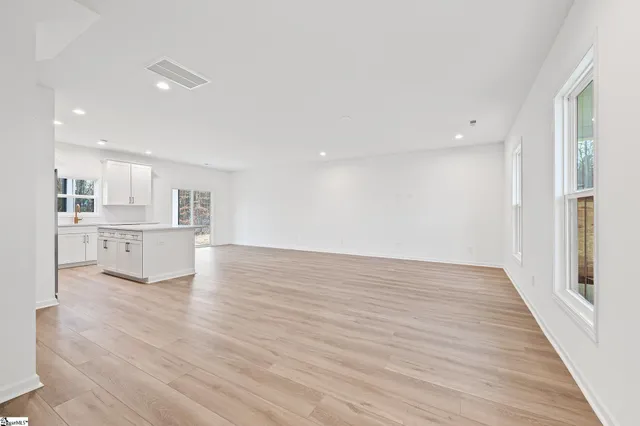 $324,900 | 124 Guest Circle, Anderson, SC 29621