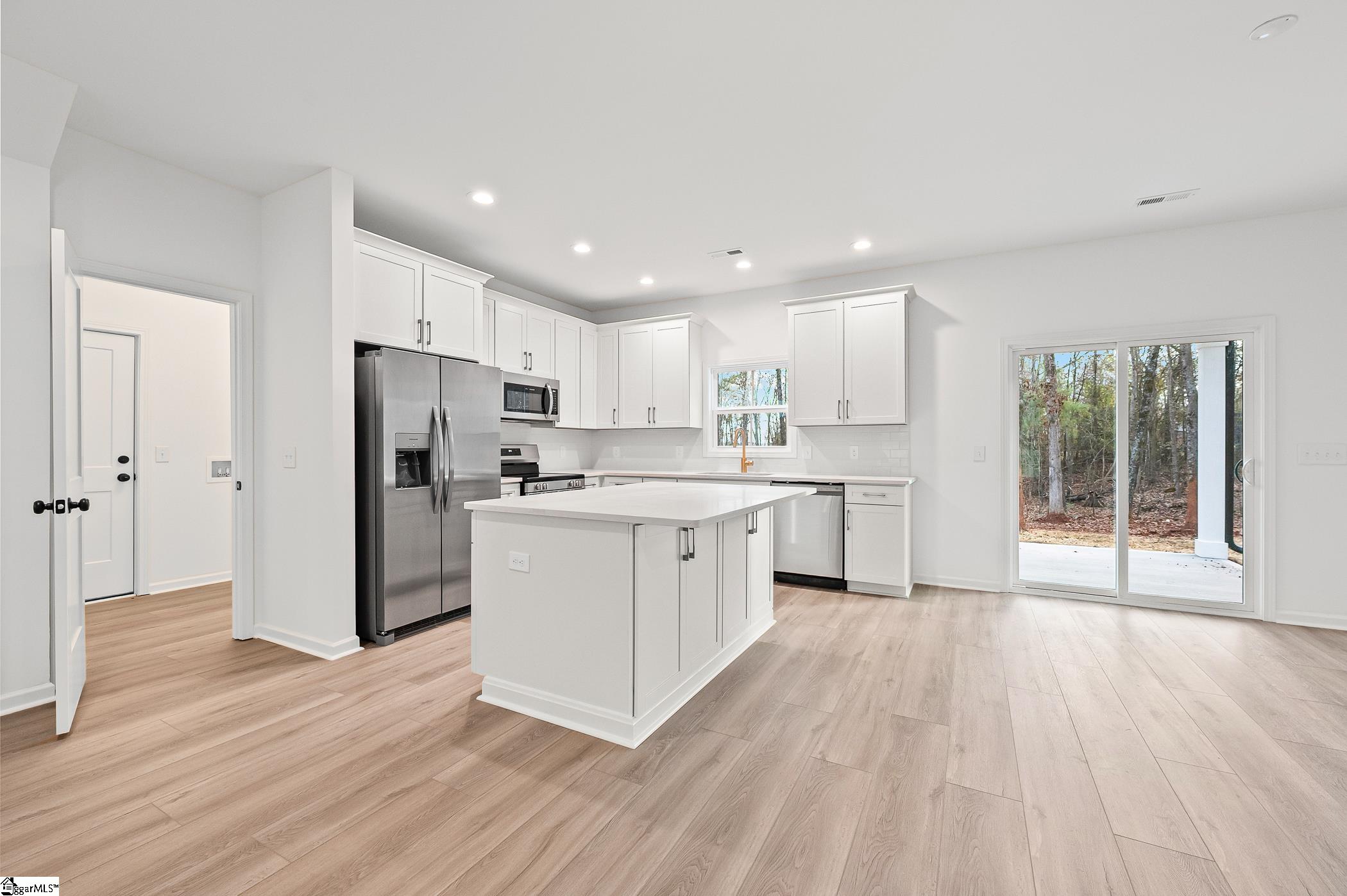 124 Guest Circle Anderson, SC 29621 - Photo 6 of 25